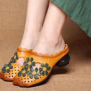 Fashion Spring Summer Thick Heels Slippers Genuine Leather Women Shoes Handmade Closed Toe Soft Comfortable Women Slides Sandals