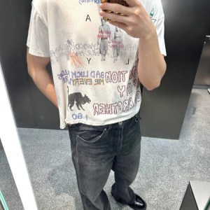 Paly Graffiti Style Rhinestone T Shirt Cotton Boxy Fit Unisex Casual Tee with Distressed Wash